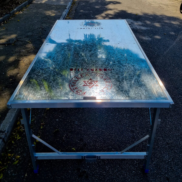 Tabuleiro com pés dobráveis - 2,00m x 1,10m x 0,80m